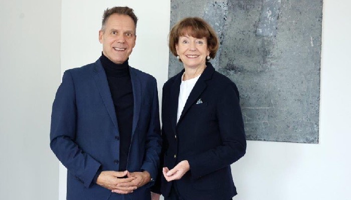 Oberbürgermeisterin Henriette Reker im Gespräch mit Prof. Dr. Ansgar Thiel. Foto: Presse Kommunikation DSHS Köln
